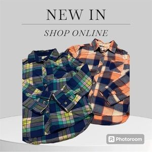 2 girls long sleeve plaid flannels